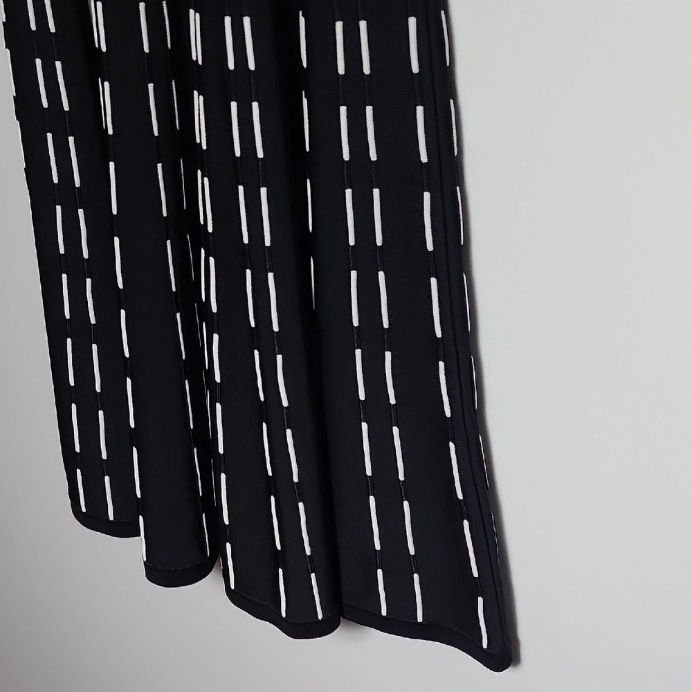 A.L.C. Black Sleeveless Crewneck Fit And Flare Dress In Black and White Size Med - Picture 16 of 16